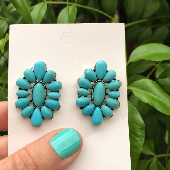 Gorgeous Turquoise Boho Flower Statement Earrings - Picture 3 of 6